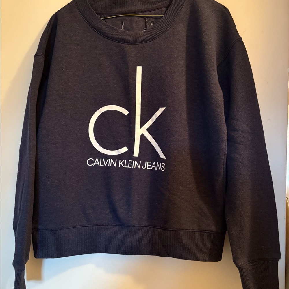 Calvin Klein Women's Navy Blue Sweater